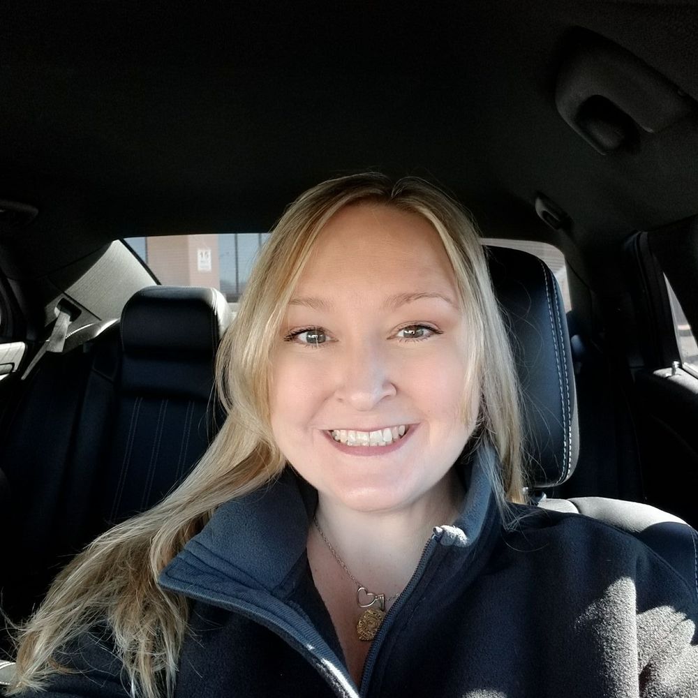 Meet your Posher, Andrea